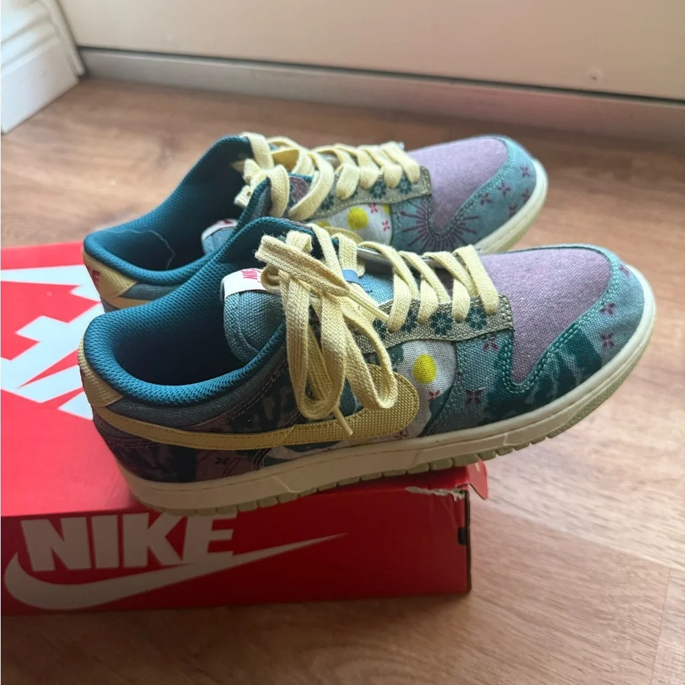 Nike lemon wash dunks Teal and Pink Shoe
